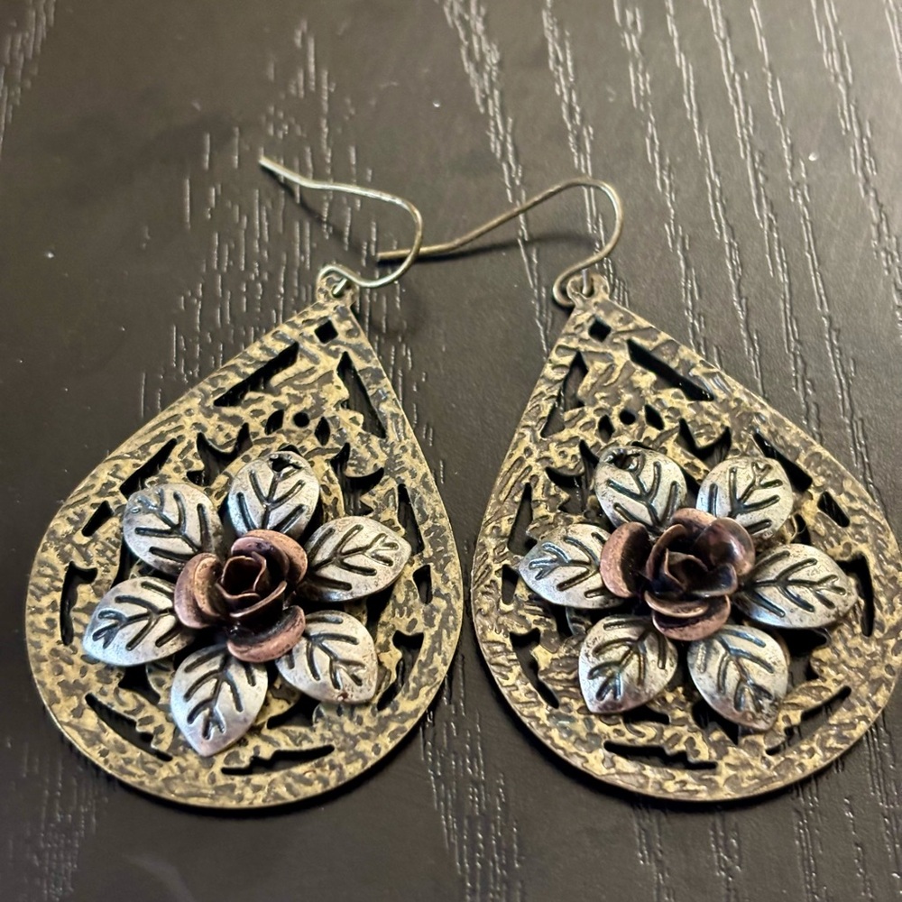 Elegant Floral Drop Earrings